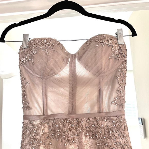 NEW Wedding Formal special occasion gown/dress with crystals - Picture 6 of 10